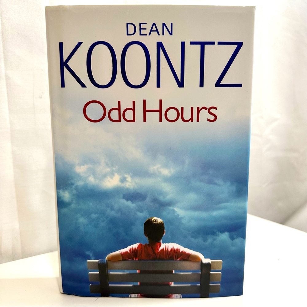 Odd Hours an Odd Thomas Novel by Bestselling Author Dean Koontz